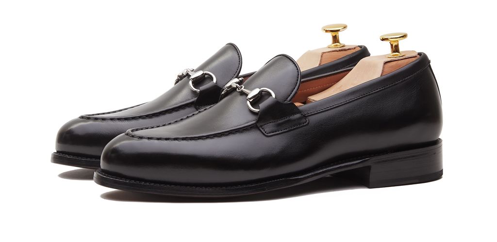 Sapato preto Oxford para os homens, sapato com forma Inglês, clássicos sapatos, sapatos elegantes, sapatos para casamentos, sapatos de casamento para os homens