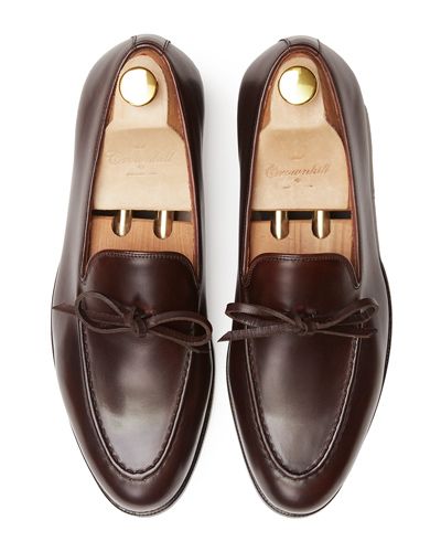 Sapato preto Oxford para os homens, sapato com forma Inglês, clássicos sapatos, sapatos elegantes, sapatos para casamentos, sapatos de casamento para os homens