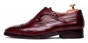 Boucle de chaussures bordeaux fabriqué en Espagne. Buckle chaussures magasin à Madrid