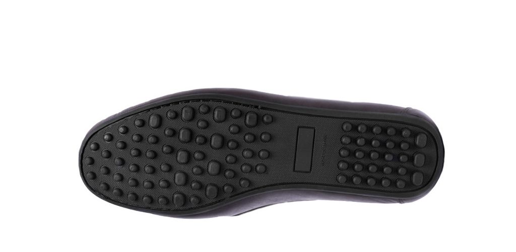 Sapato driver castanho escuro. sapato confortável para o verão