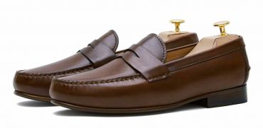 Brązowe mokasyny buty
