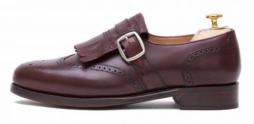 Zapato semi brogue burdeos con hebilla plateada