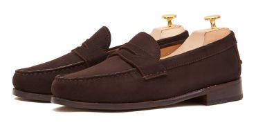 Mocasín penny, zapatos de ante, zapato marrón oscuro, zapato loafer, zapato con antifaz, zapatos confortables, antifaz de diamante