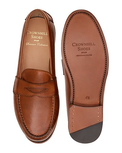 Sapatos forrados no interior, sapatos de motorista, sapatos mocassim, sapatos de couro chocolate, sapata do verão, sapatos confortáveis, sapatos flexíveil na moda
