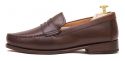Scarpa driver con maschera marrone. Scarpa comoda per l'estate