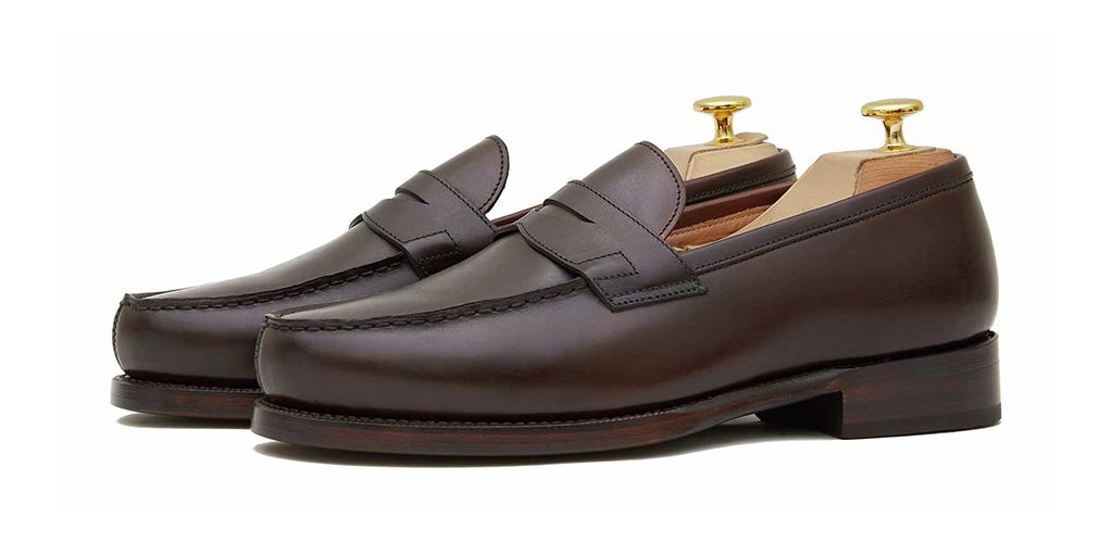 Sapato preto Oxford para os homens, sapato com forma Inglês, clássicos sapatos, sapatos elegantes, sapatos para casamentos, sapatos de casamento para os homens