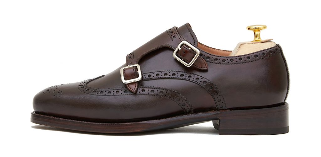 Black Oxford shoe for men, Plain Oxford shoe, shoe with english last, classic shoes, elegant shoes, dress shoes, dress shoes for weddings, wedding shoes for men