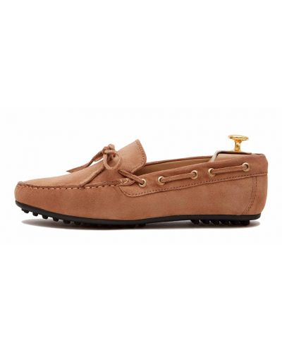 String driver shoe in brown. comfortable shoe for summer