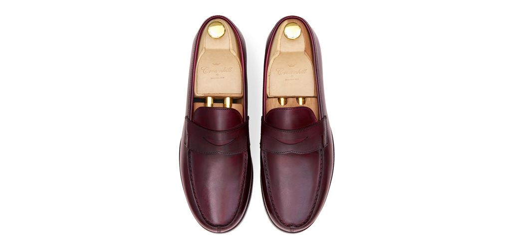 Sapato preto Oxford para os homens, sapato com forma Inglês, clássicos sapatos, sapatos elegantes, sapatos para casamentos, sapatos de casamento para os homens