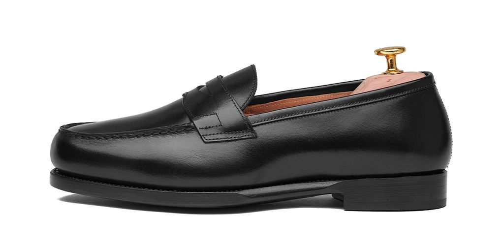 Sapato preto Oxford para os homens, sapato com forma Inglês, clássicos sapatos, sapatos elegantes, sapatos para casamentos, sapatos de casamento para os homens