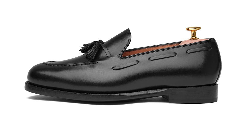 Sapato preto Oxford para os homens, sapato com forma Inglês, clássicos sapatos, sapatos elegantes, sapatos para casamentos, sapatos de casamento para os homens
