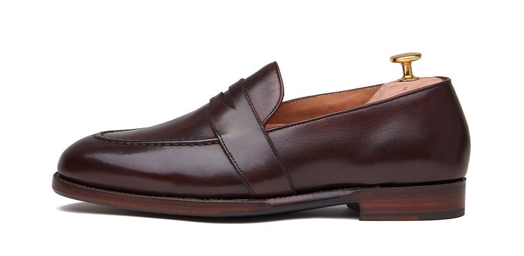 Sapato preto Oxford para os homens, sapato com forma Inglês, clássicos sapatos, sapatos elegantes, sapatos para casamentos, sapatos de casamento para os homens