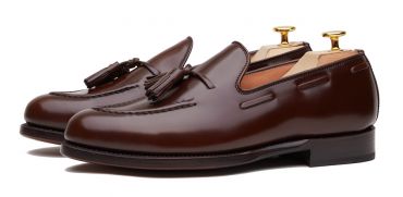 Black Oxford shoe for men, Plain Oxford shoe, shoe with english last, classic shoes, elegant shoes, dress shoes, dress shoes for weddings, wedding shoes for men