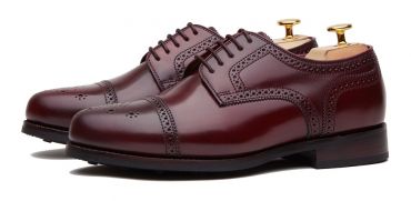 Sapatos de camurça marrom