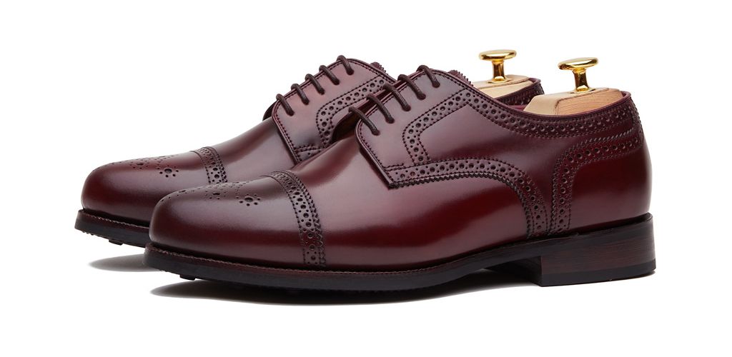 Sapatos de camurça marrom