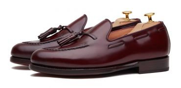 Black Oxford shoe for men, Plain Oxford shoe, shoe with english last, classic shoes, elegant shoes, dress shoes, dress shoes for weddings, wedding shoes for men
