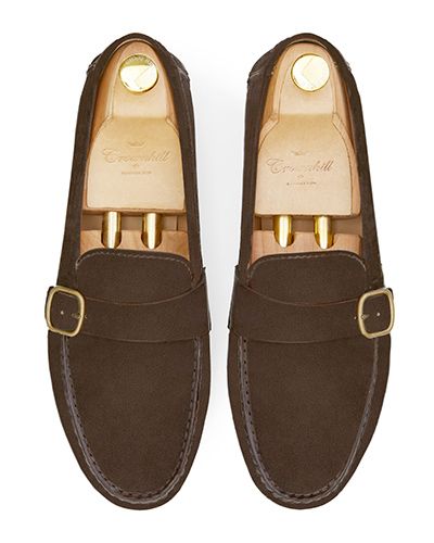 Sapatos mocassim de fivelas. Mocassins de couro para homens.