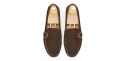 Sapatos mocassim de fivelas. Mocassins de couro para homens.
