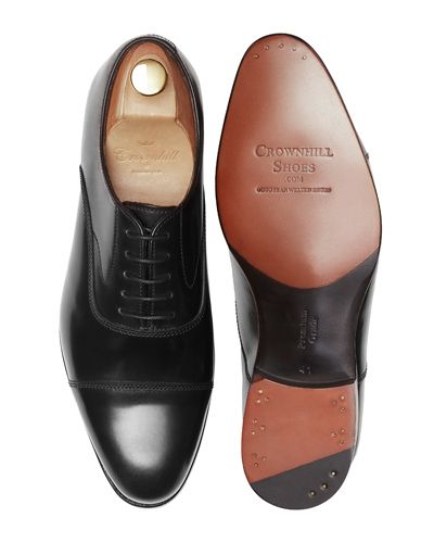 Sapato preto Oxford para os homens, sapato com forma Inglês, clássicos sapatos, sapatos elegantes, sapatos para casamentos, sapatos de casamento para os homens