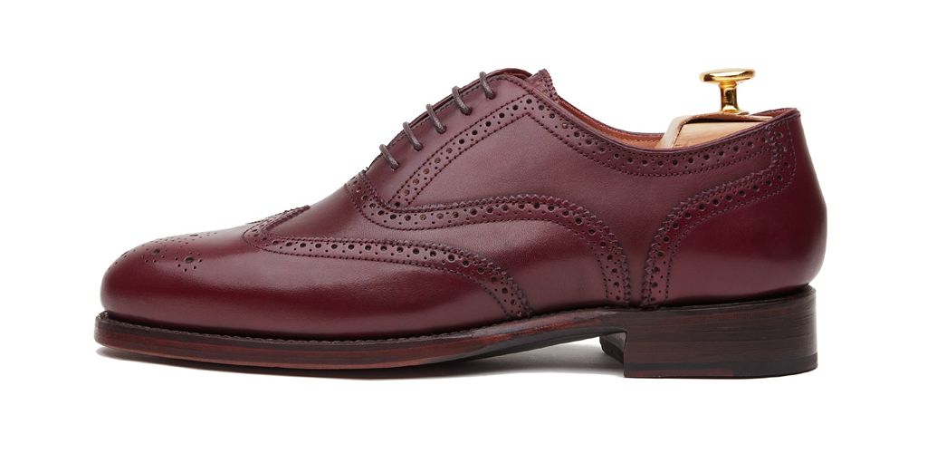 Zapato burdeos para hombre, zapatos con estilo, zapatos de calidad, zapatos oxford burdeos para hombre, zapatos con color, zapatos elegantes, calzado cómodo, Oxford confortables 