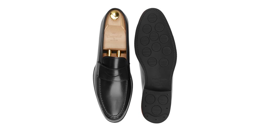 Sapato preto Oxford para os homens, sapato com forma Inglês, clássicos sapatos, sapatos elegantes, sapatos para casamentos, sapatos de casamento para os homens