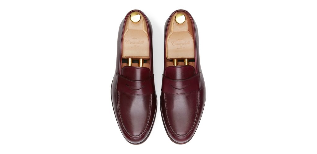 Sapato preto Oxford para os homens, sapato com forma Inglês, clássicos sapatos, sapatos elegantes, sapatos para casamentos, sapatos de casamento para os homens
