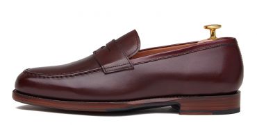 Sapato preto Oxford para os homens, sapato com forma Inglês, clássicos sapatos, sapatos elegantes, sapatos para casamentos, sapatos de casamento para os homens