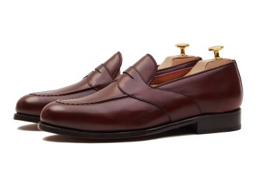 Black Oxford shoe for men, Plain Oxford shoe, shoe with english last, classic shoes, elegant shoes, dress shoes, dress shoes for weddings, wedding shoes for men