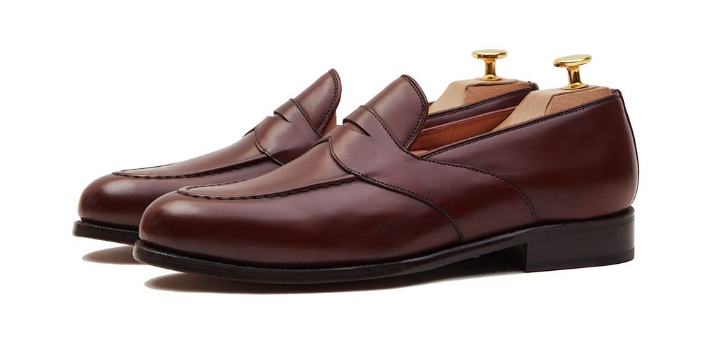 Black Oxford shoe for men, Plain Oxford shoe, shoe with english last, classic shoes, elegant shoes, dress shoes, dress shoes for weddings, wedding shoes for men