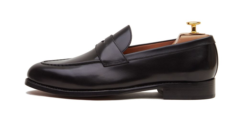 Sapato preto Oxford para os homens, sapato com forma Inglês, clássicos sapatos, sapatos elegantes, sapatos para casamentos, sapatos de casamento para os homens
