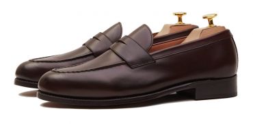 Sapato preto Oxford para os homens, sapato com forma Inglês, clássicos sapatos, sapatos elegantes, sapatos para casamentos, sapatos de casamento para os homens