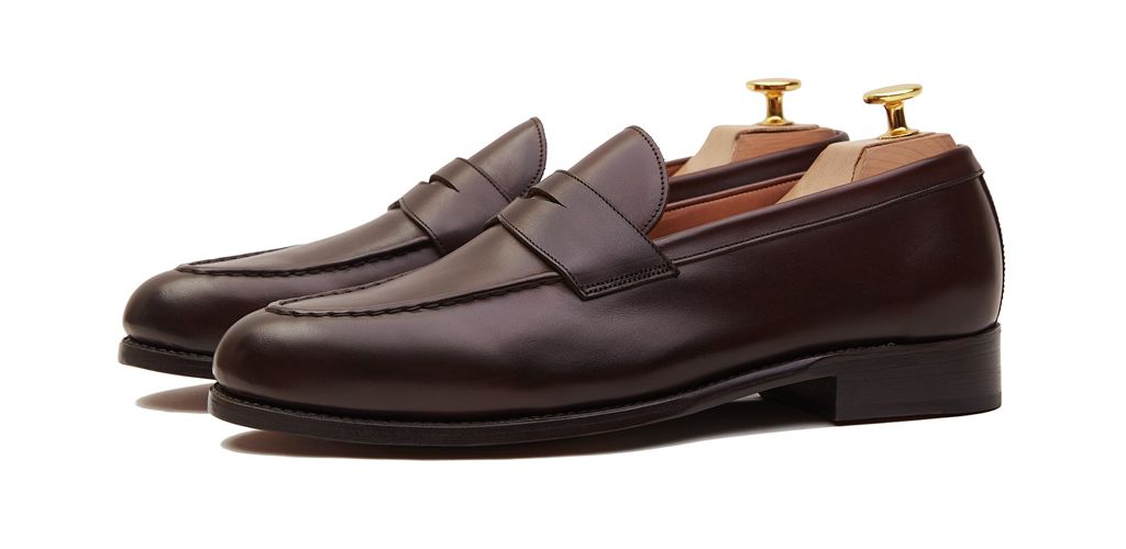 Sapato preto Oxford para os homens, sapato com forma Inglês, clássicos sapatos, sapatos elegantes, sapatos para casamentos, sapatos de casamento para os homens