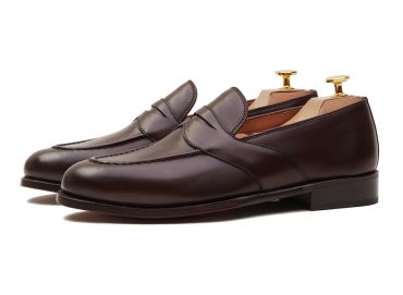 Black Oxford shoe for men, Plain Oxford shoe, shoe with english last, classic shoes, elegant shoes, dress shoes, dress shoes for weddings, wedding shoes for men