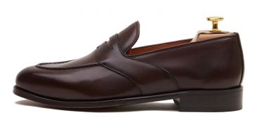 Black Oxford shoe for men, Plain Oxford shoe, shoe with english last, classic shoes, elegant shoes, dress shoes, dress shoes for weddings, wedding shoes for men