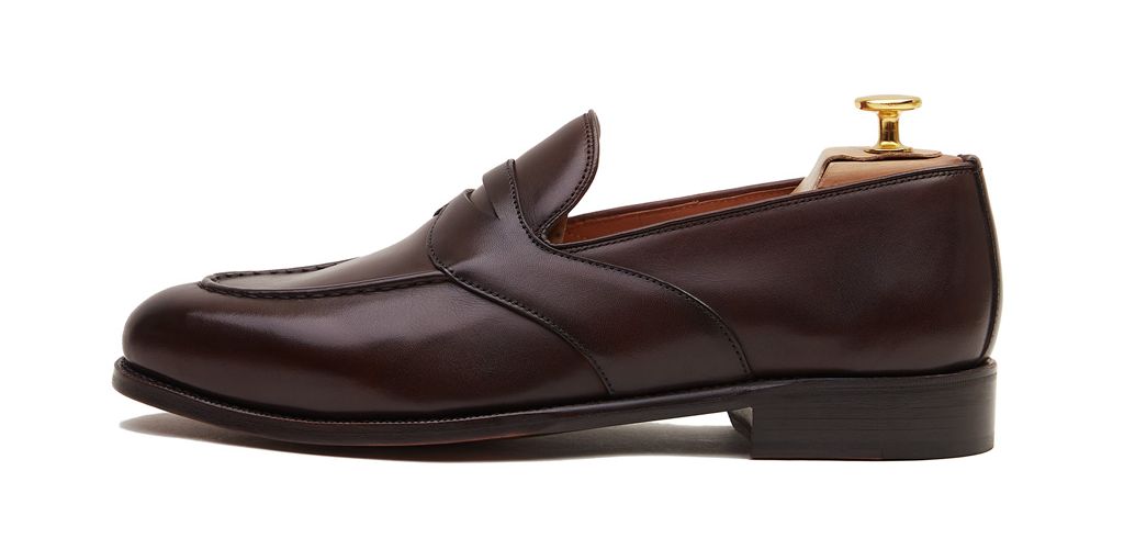 Sapato preto Oxford para os homens, sapato com forma Inglês, clássicos sapatos, sapatos elegantes, sapatos para casamentos, sapatos de casamento para os homens