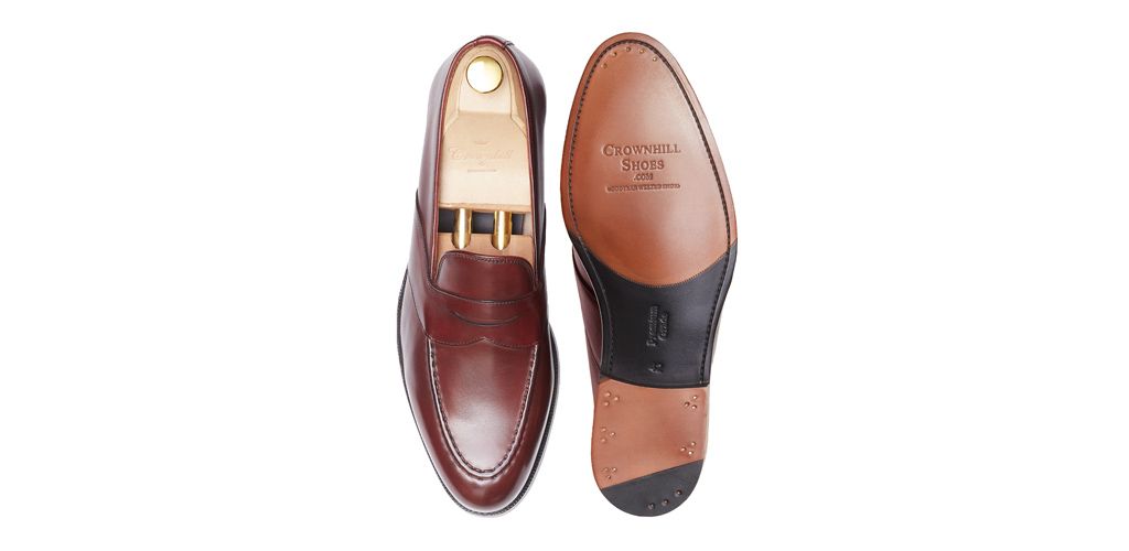 Black Oxford shoe for men, Plain Oxford shoe, shoe with english last, classic shoes, elegant shoes, dress shoes, dress shoes for weddings, wedding shoes for men