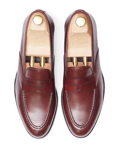 Sapato preto Oxford para os homens, sapato com forma Inglês, clássicos sapatos, sapatos elegantes, sapatos para casamentos, sapatos de casamento para os homens