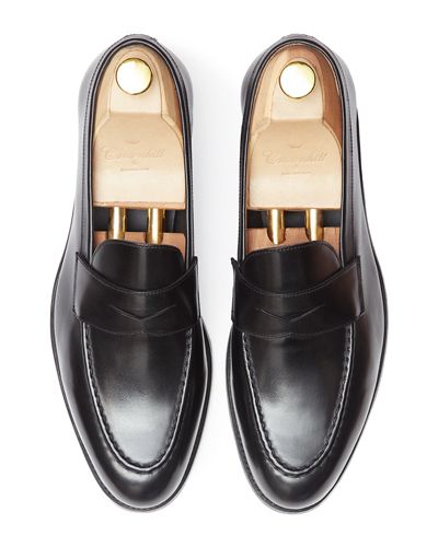 Sapato preto Oxford para os homens, sapato com forma Inglês, clássicos sapatos, sapatos elegantes, sapatos para casamentos, sapatos de casamento para os homens