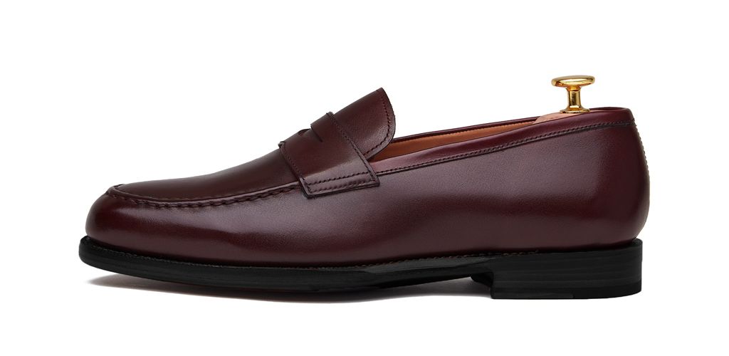 Sapato preto Oxford para os homens, sapato com forma Inglês, clássicos sapatos, sapatos elegantes, sapatos para casamentos, sapatos de casamento para os homens